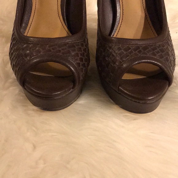 📫 SOLD 📫 Fergalicious Brown Edith Heels NEW - Picture 5 of 7